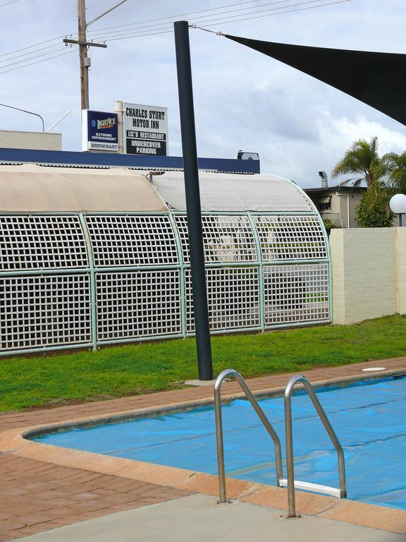 ويست وايالونج Charles Sturt Motor Inn المظهر الخارجي الصورة